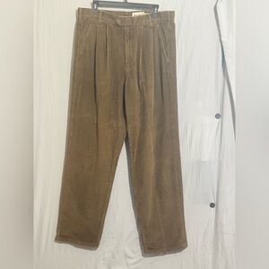 Vintage Eddie Bauer Men's Brown Corduroy Relaxed Pleated Straight Casual Pants